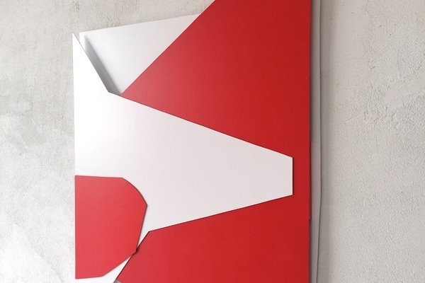 See About, 2021, lacquer/aluminum, 96cmx68cm